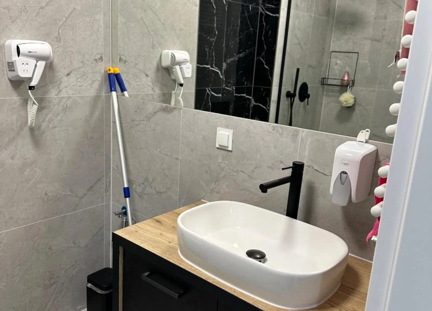 Apartament Lux Kasprowicza Z Basenem Spa Silownia Kolobrzeg 0*,  Poland
